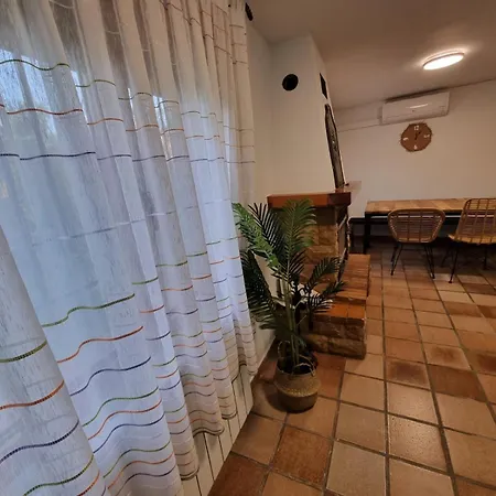 Mequedo Canas Nyaraló Alcañiz