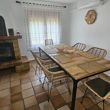 Mequedo Canas Tatil Evi *